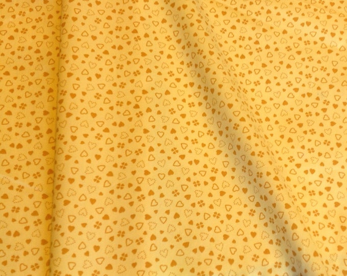 High quality cotton poplin printed in Japan, yellow/mustard heart and clover