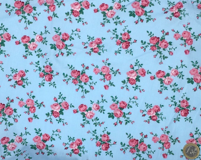 High quality cotton poplin, English vintage roses on blue