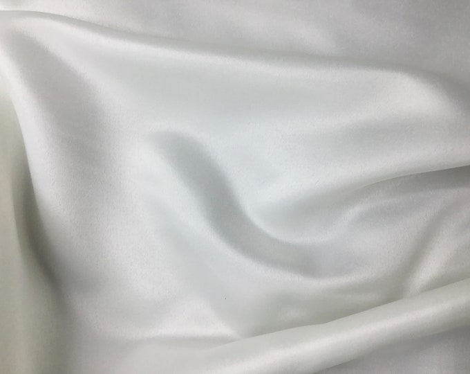 High quality silky duchess satin, very close to genuine silk satin. Off white  nr2