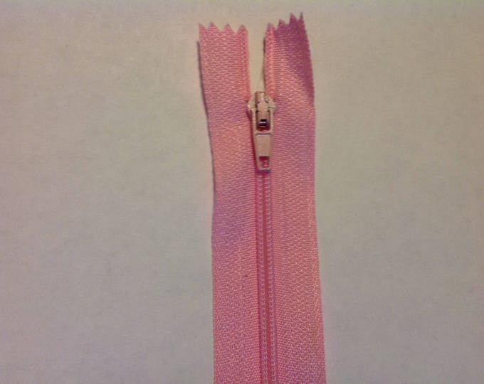 Nylon coil zipper, 30cm (12"), pink