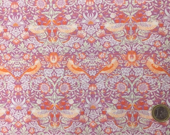 Tissu popeline de coton de la marque anglaise William Morris, motif Strawberry Thief, blanchi