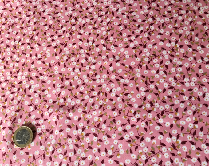 English Pima lawn cotton fabric, priced per 25cm. Shirley