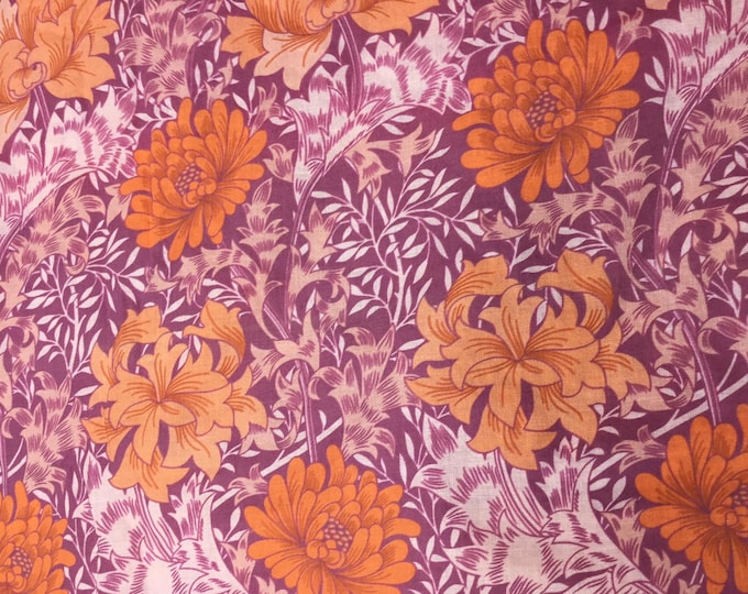 English Pima lawn cotton fabric, priced per 25cm. Chrysanthemums
