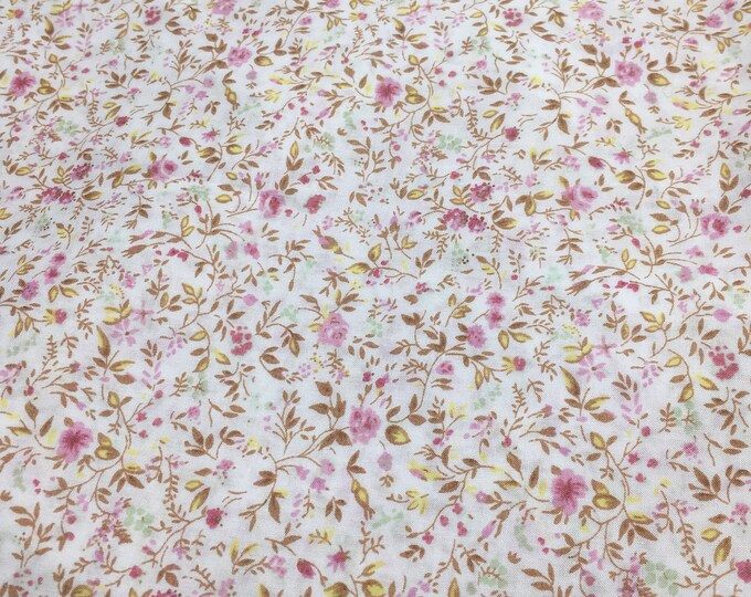 English Pima lawn cotton fabric, priced per 25cm. Maud