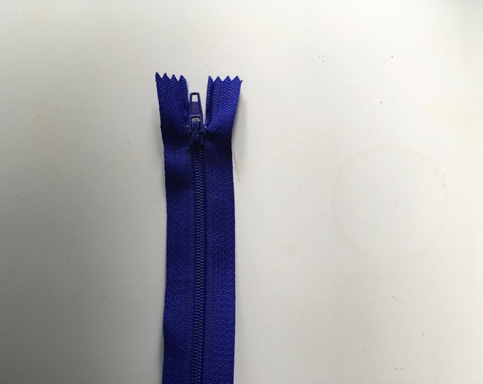 Nylon coil zipper, 40cm (16 »), royal blue
