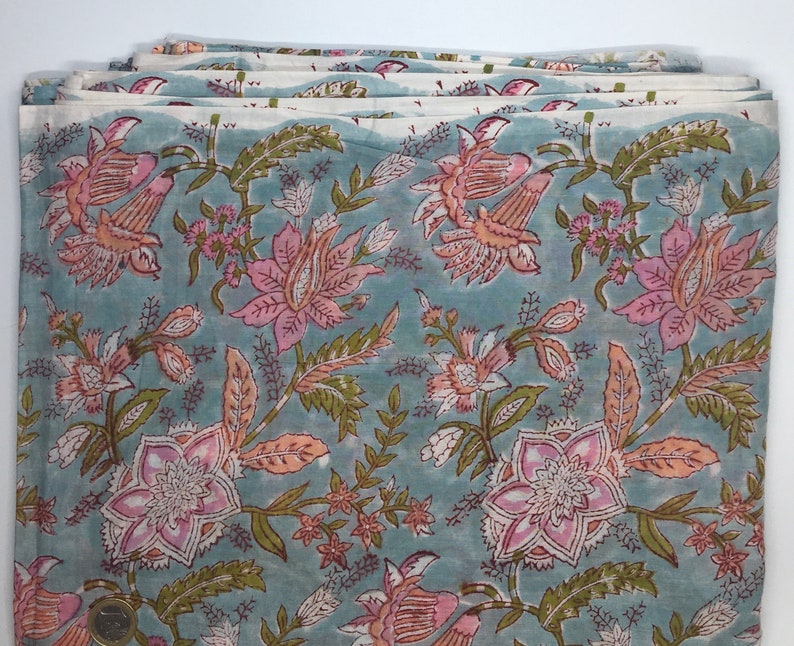 Tissu Coton Imprimé à La Main Motif Floral Indien - 5 Yards - Couleur Pêche - 100% Coton Léger - Fait Main