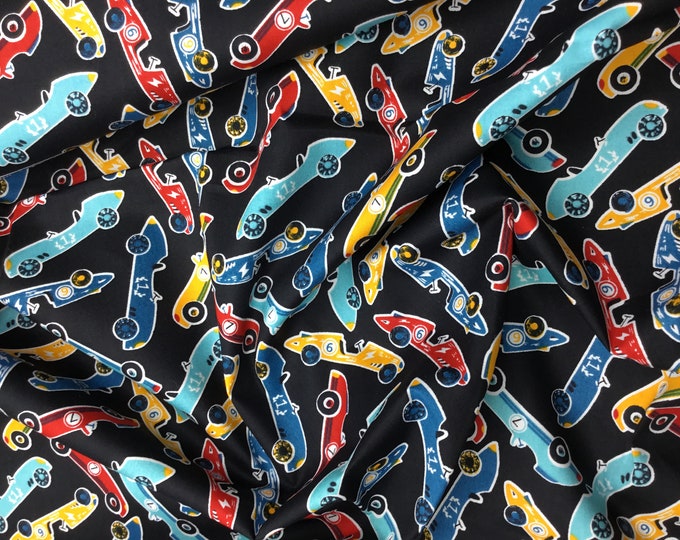 High quality cotton poplin. Cars on navy