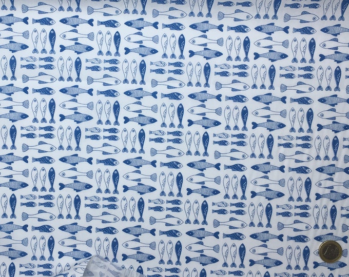 High quality cotton poplin, white and blue fish print