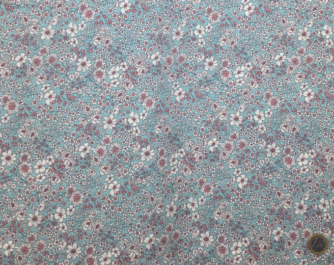 English Pima lawn cotton fabric, priced per 25cm. Flowers