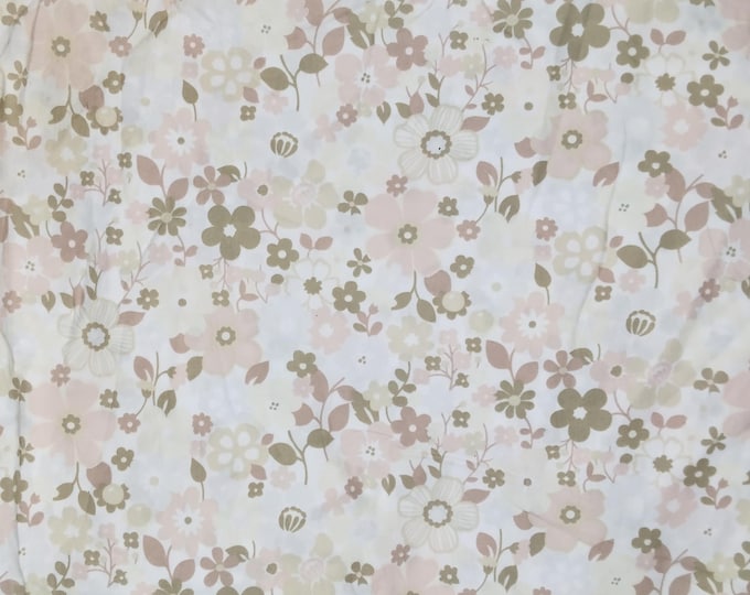 Oekotex certified cotton poplin, nude floral print