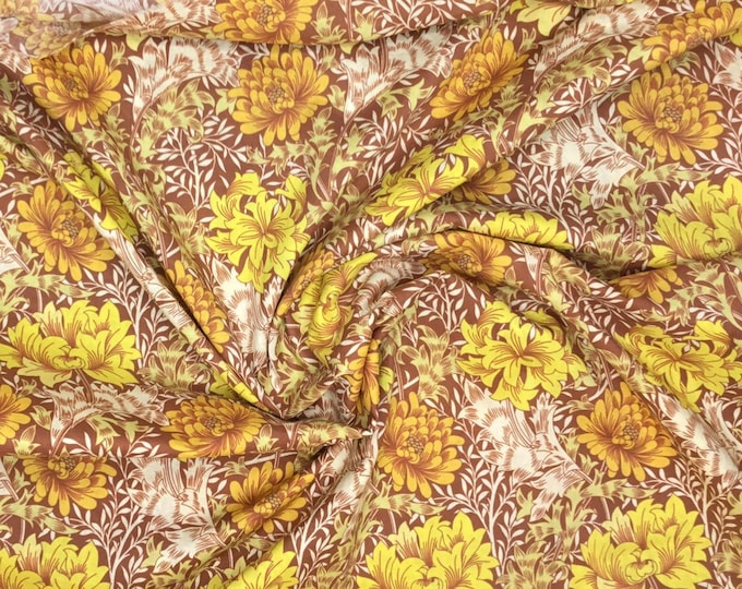 English Pima lawn cotton fabric, priced per 25cm. Chrysanthemums