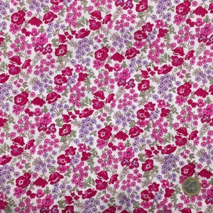 Tissu Pima lawn anglais, motif fleuri rose fond blanc, Rosanne image 1