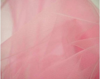 Tissu tulle rose rigide, parfait pour les jupons, la deco, les déguisements....