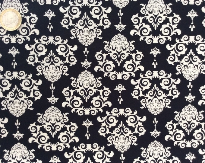 High quality cotton poplin dyed in Japan with Black and white print