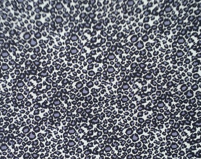 Cotton poplin with Léopard print, grayish blue