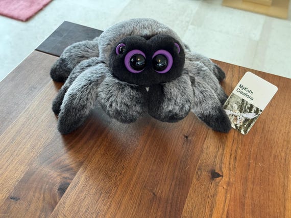 Mina the x-large hand made Jumping Spider