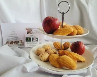 Afternoon Tea Box, Afternoon Tea, French Madeleines, Almond Cookies, Amaretti, Lemon Shortbread, Gingerbread Biscuits, Cookie Box