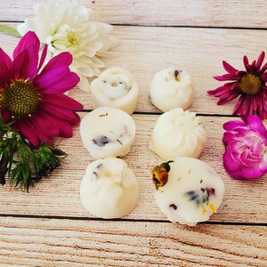 Wild Flowers Bloom Soy Wax Melts, Pack Of 6 Melts, Floral Melts, Botanical Melts, Wild Flowers, Gift Melts, Vegan image 2