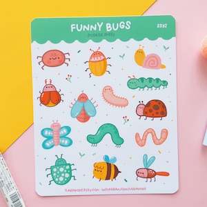 Kawaii Sticker Sheet "Funny Bugs", Set aus 14 süßen Vinyl-Aufklebern, die auf mattem Papier gedruckt und wasserfest sind