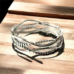 Handcast 925 Sterling Silver Irish Celtic Weave of Eternity Band Ring