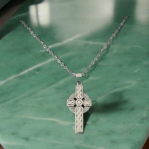 Large Handcast 925 Sterling Silver Celtic Cross Pendant Necklace + Free Chain