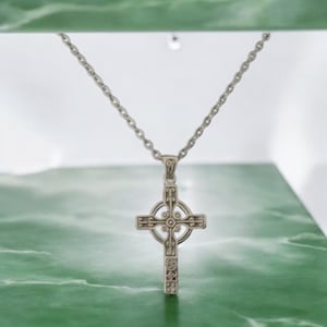 Handcast 925 Sterling Silver Irish Celtic Cross Pendant + Free Chain Necklace