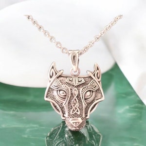 Unique Handcast 925 Sterling Silver Celtic Viking Wolf Pendant + Free Chain