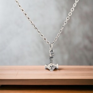 Handcast 925 Sterling Silver Norse Viking Thor&#39;s Thors Hammer Mjolnir Pendant + Free Chain