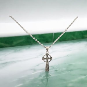 925 Sterling Silver Irish Celtic Cross Pendant Necklace + Free Chain