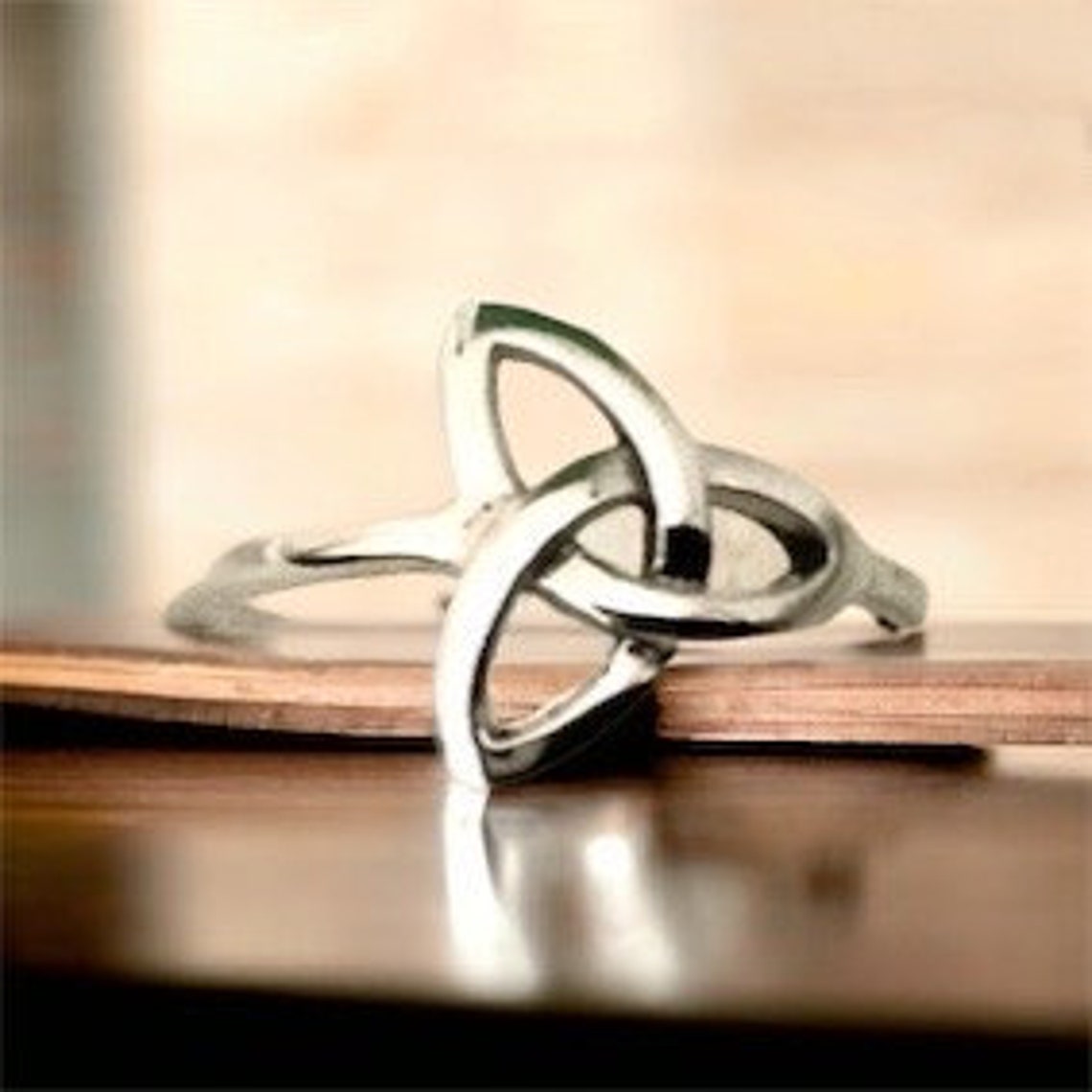 Handcast 925 Sterling Silver Irish Celtic Trinity Triquetra Knot Ring ...