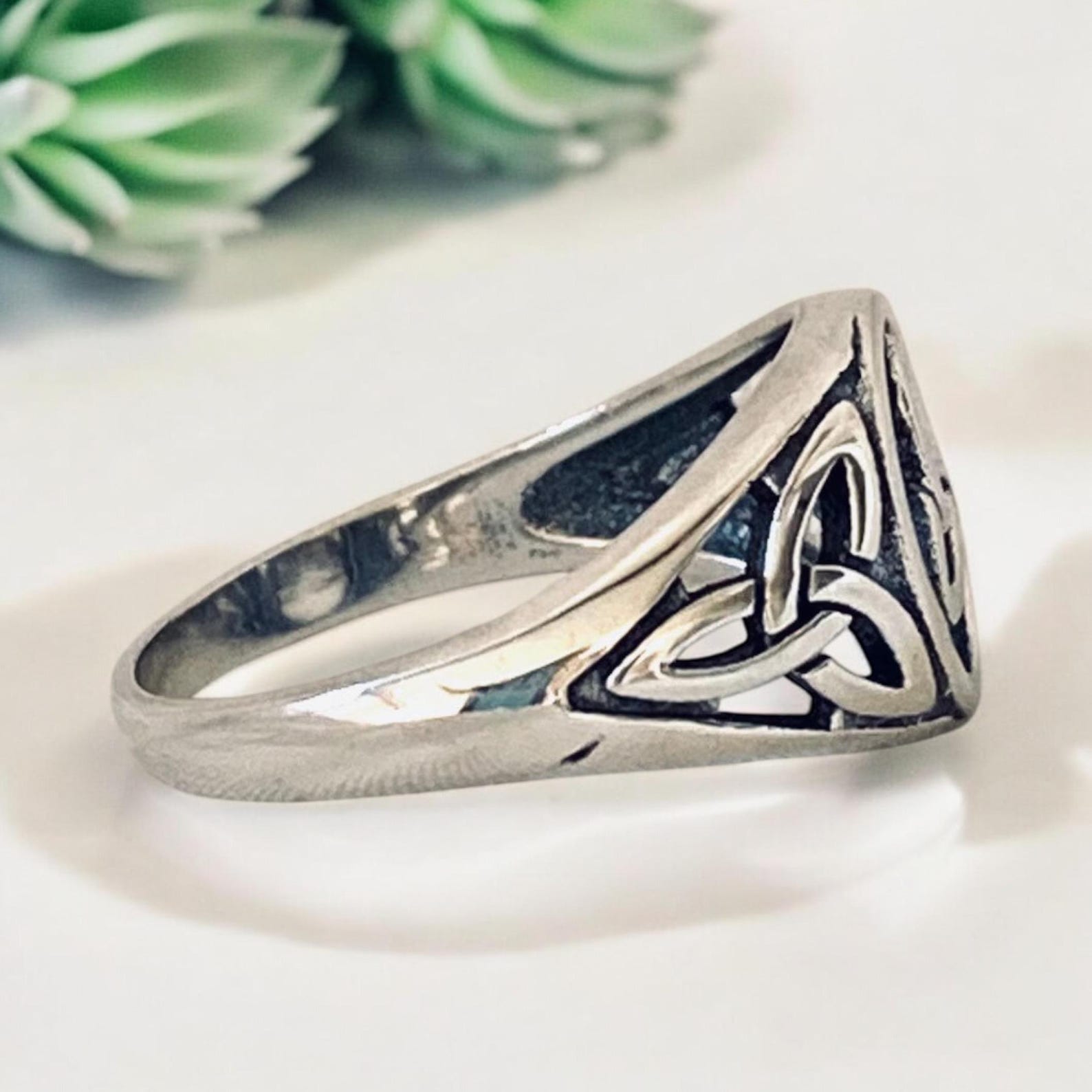 Handcast 925 Sterling Silver Irish Celtic Filigree Trinity Triquetra ...