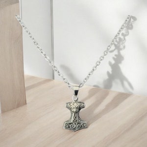 Handcast 925 Sterling Silver Norse Viking Thor&#39;s Thors Hammer Mjolnir Pendant + Free Chain