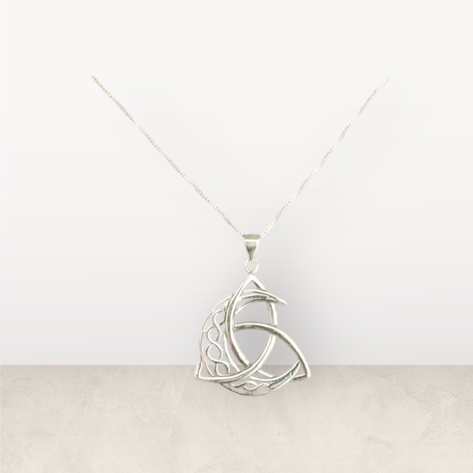 Handcast Large 925 Sterling Silver Irish Celtic Triquetra Trinity Knot ...