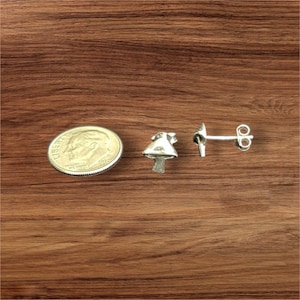 Handcast 925 Sterling Silver Mushroom Knot Stud Post Earrings