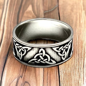 Handcast 925 Sterling Silver Irish Celtic Filigree Trinity Triquetra Knot Band Ring