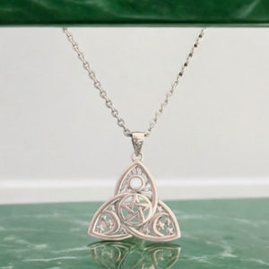 Handcast 925 Sterling Silver Irish Celtic Triquetra Trinity Knot Moon Star Pentacle Pendant + Free Chain Necklace