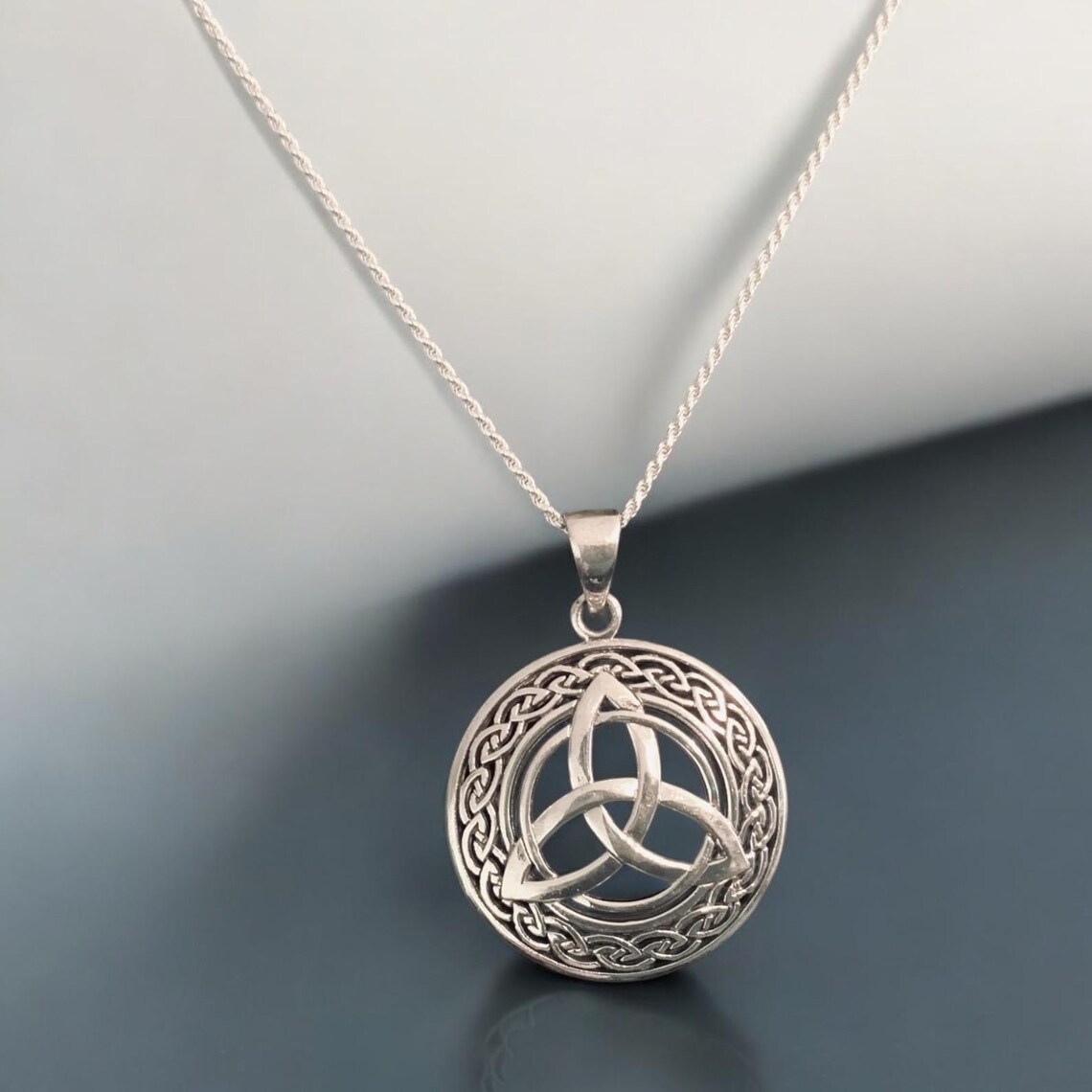 Handcast 925 Sterling Silver Irish Celtic Triquetra Trinity Knot ...