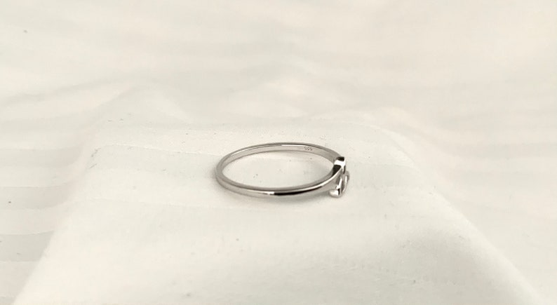 Handcast Dainty 925 Sterling Silver Irish Celtic Trinity Triquetra Knot ...