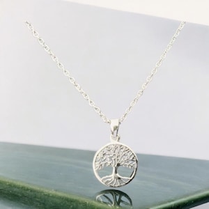 Handgegoten 925 sterlingzilveren hanger Keltische levensboom + gratis ketting