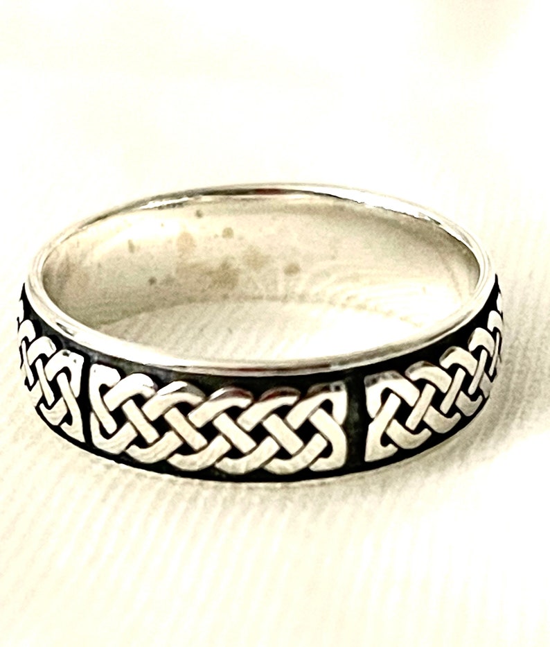 Handcast 925 Sterling Silver Irish Celtic Claddagh Claddaugh Ring Band ...