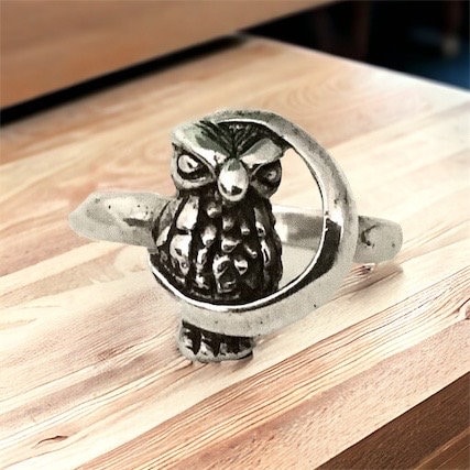 Handcast 925 Sterling Silver Owl and Crescent Moon Ring