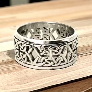 Large Handcast 925 Sterling Silver Irish Celtic Endless Knot Band Ring