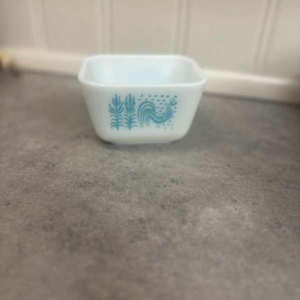 Vintage Butterprint Pyrex 501 B 1.5 Cup Refrigerator Dish No Lid