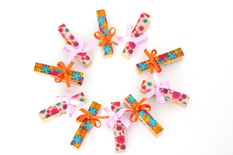 Picture Pins Clothes Pegs Flower Clothespins Photo Pins Wooden Clothespins Set of 10 Clothespins Mini Clothespins Small Clothes Pins