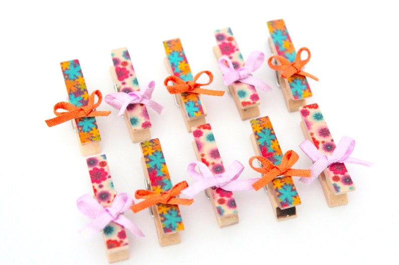 Picture Pins Clothes Pegs Flower Clothespins Photo Pins Wooden Clothespins Set of 10 Clothespins Mini Clothespins Small Clothes Pins