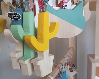 Hanging wooden cactus decoration, an original birth gift