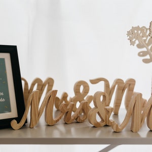 Mrs & Mr for your wedding, wooden table decoration. Made with a saw image 1