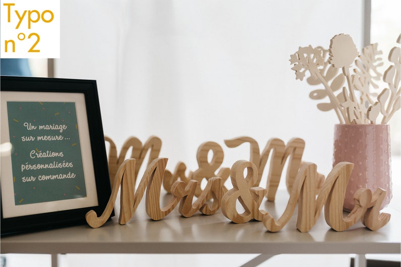 Mrs & Mr for your wedding, wooden table decoration. Made with a saw image 1