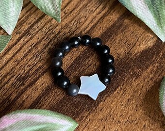 Obsidian / Howlite Stretch Ring | Pagan Witch Jewelry