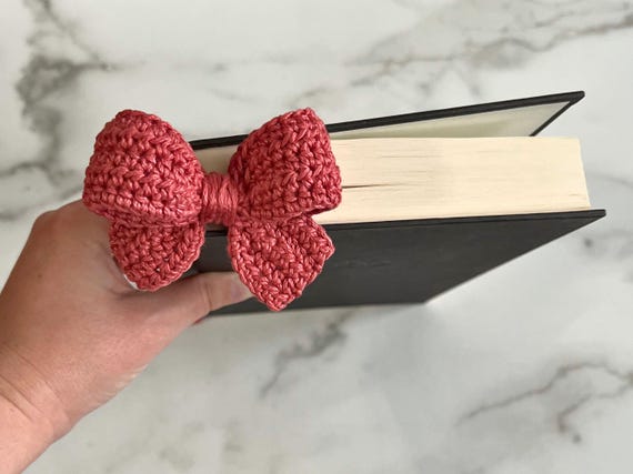 Crochet Pink Bow Bookmark, Cute Girly Bookmark, Book Lover Accessories, Coquette Bow, Romance Fantasy Bookmark, Handmade Journal Bookmark